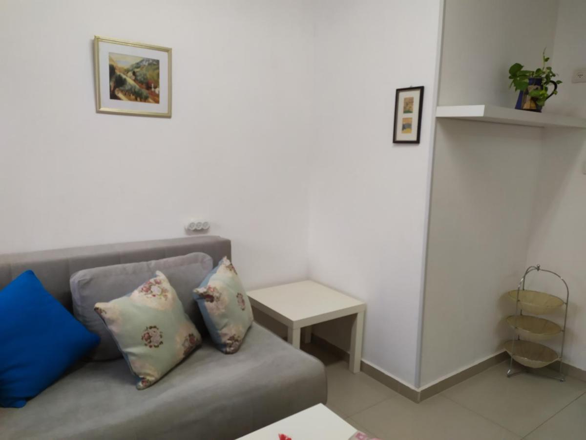Nelly'S Housing Unit Διαμέρισμα Ελάτ Εξωτερικό φωτογραφία